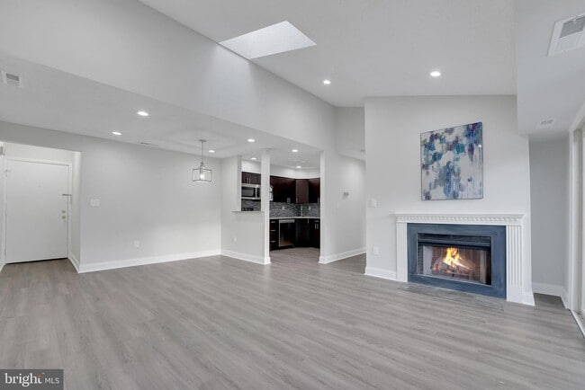 Building Photo - 1104 Aspen Dr
