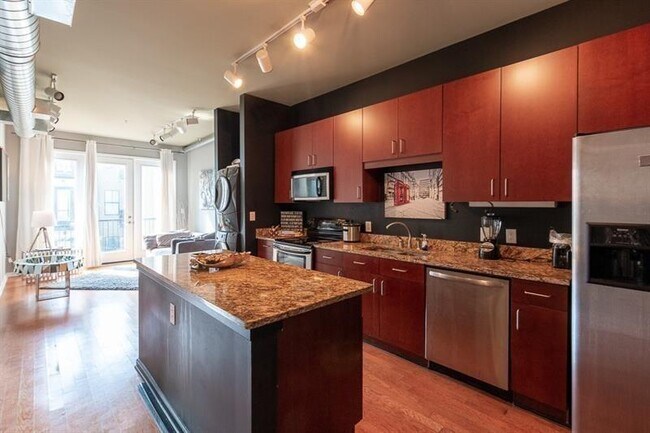 Foto del edificio - 5300 Peachtree Rd