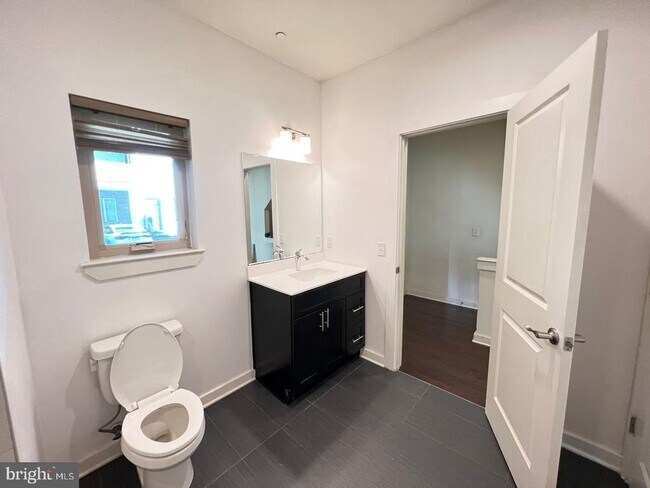 Foto del edificio - 2660 Collins St