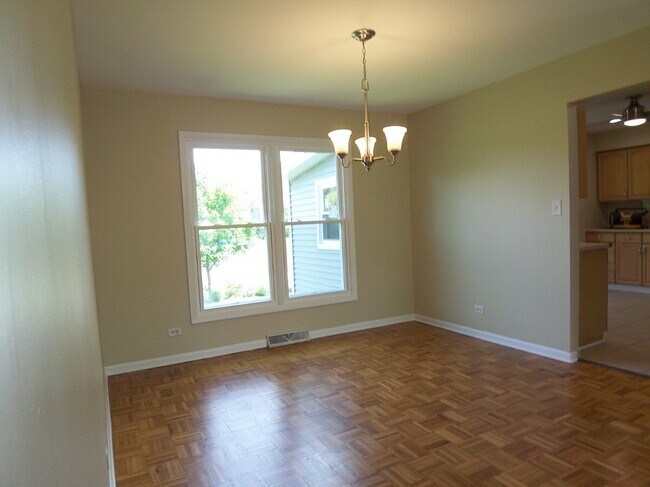 Building Photo - 3835 Winston Dr