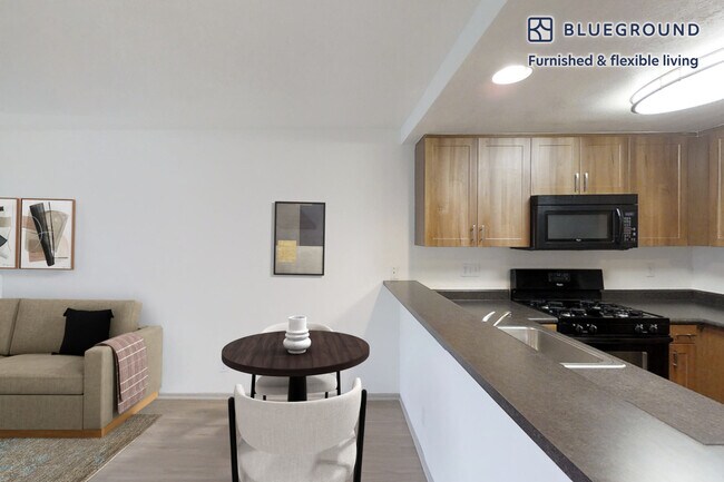 Building Photo - 111 Via Serena