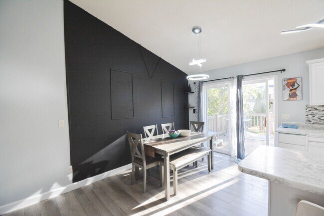 Foto del edificio - Modern 5-Bedroom Home for Rent in Rocheste...