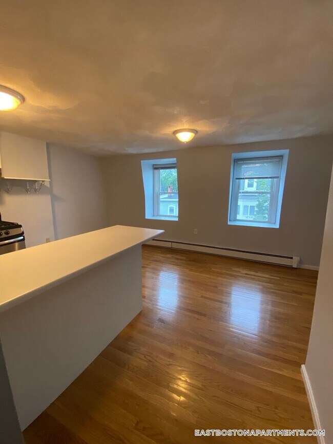 Foto del edificio - 145 Princeton St