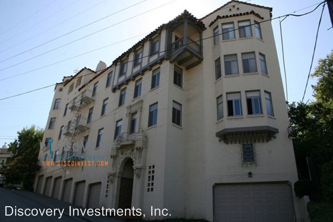 Building Photo - 2551 Ivy Dr