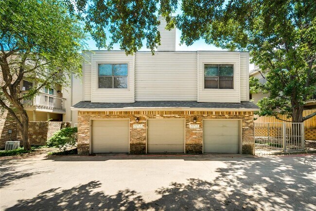 Building Photo - 7340 Skillman St