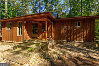 Building Photo - 250 Lovell Ln