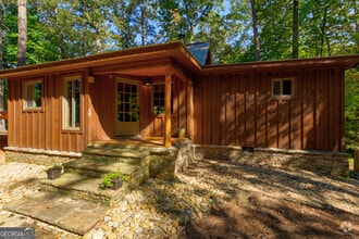 Building Photo - 250 Lovell Ln