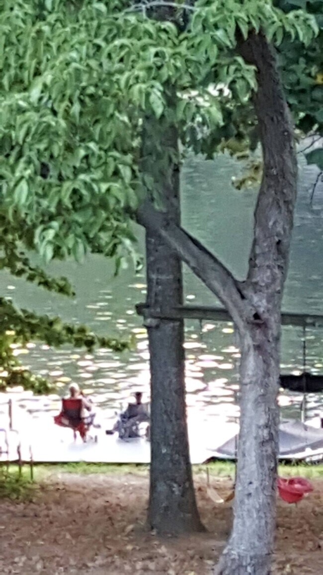 Foto del edificio - 2027 Lynwood Dr