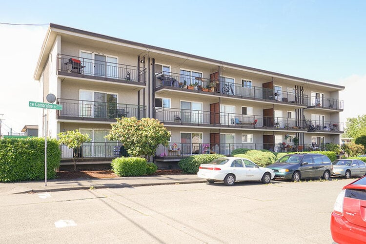 Primary Photo - Cambridge Manor Apartments