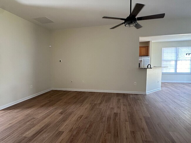 Foto del edificio - 126 Shumard Ct