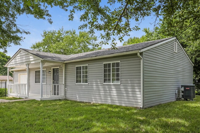 Building Photo - 8933 Rock Island Ct
