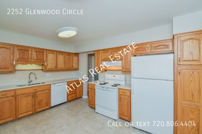 Foto del edificio - Coming soon! Stunning 4 Bedroom 3 Bath hom...