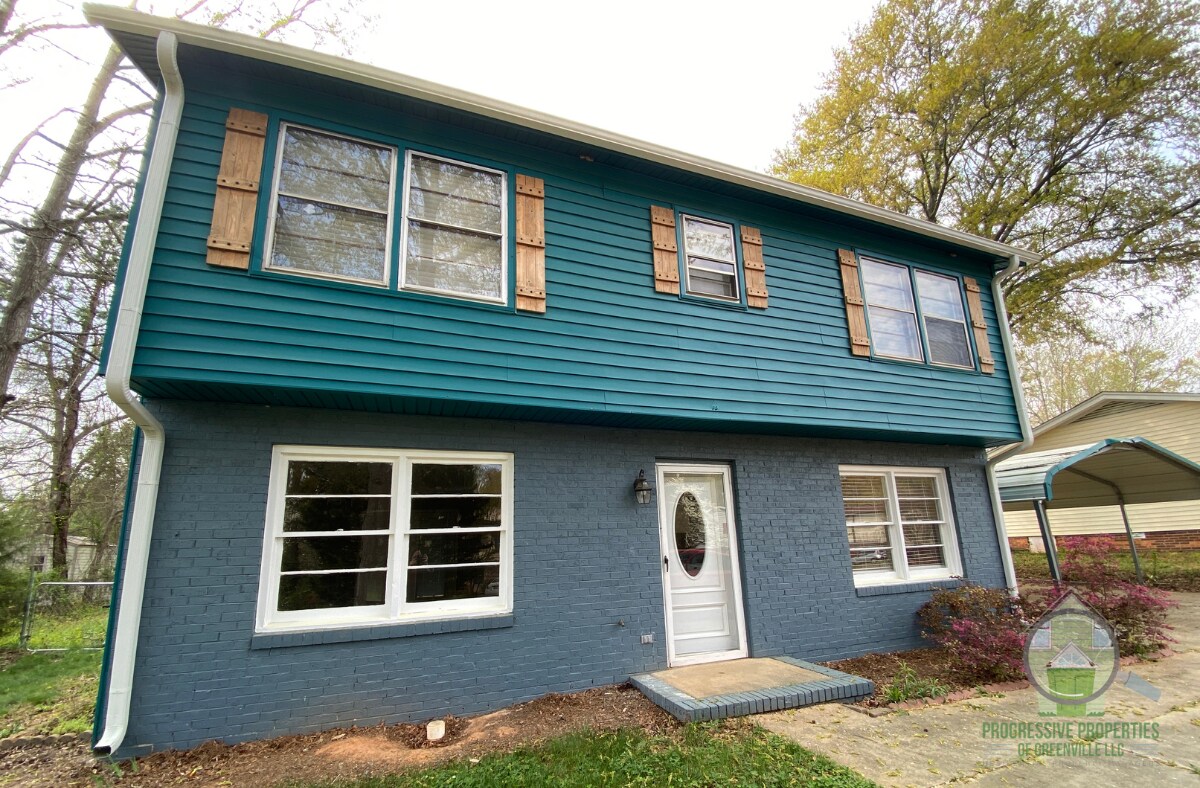 Primary Photo - 516 Agewood Dr