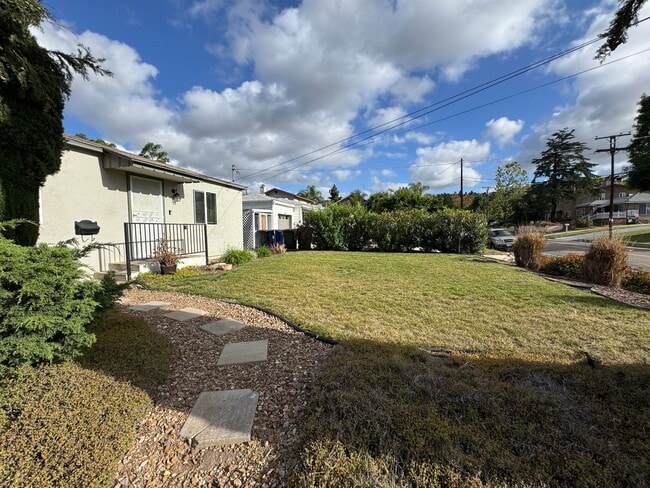 Building Photo - 4 Bedroom House in El Cajon
