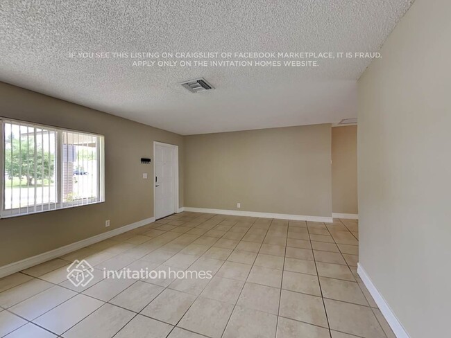 Foto del edificio - 6864 NW 28th Ave