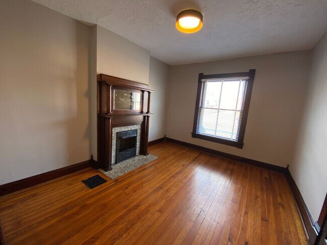 Foto del edificio - Price Ave 49-51 NCR