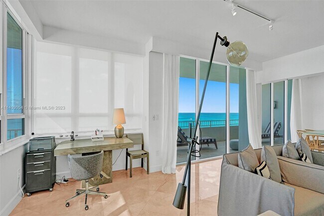 Foto del edificio - 10205 Collins Ave