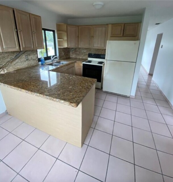 Foto del edificio - 525 SW 79th Ct