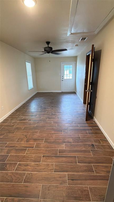 Foto del edificio - 301 S Mustang Ave