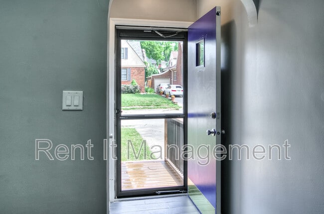 Building Photo - 6029 Poppleton Ave