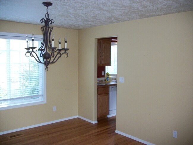 Foto del edificio - 2187 NE Grandhavens Ct.
