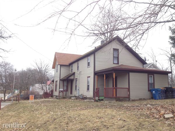 Primary Photo - 1125 College Ave NE