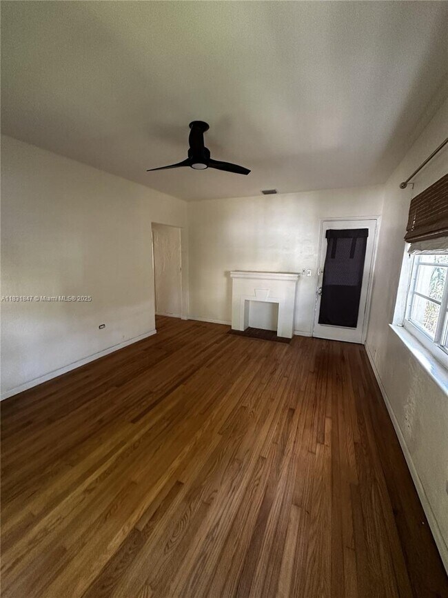 Foto del edificio - 1560 Jefferson Ave