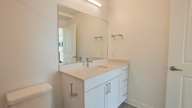 Building Photo - Skyhouse South