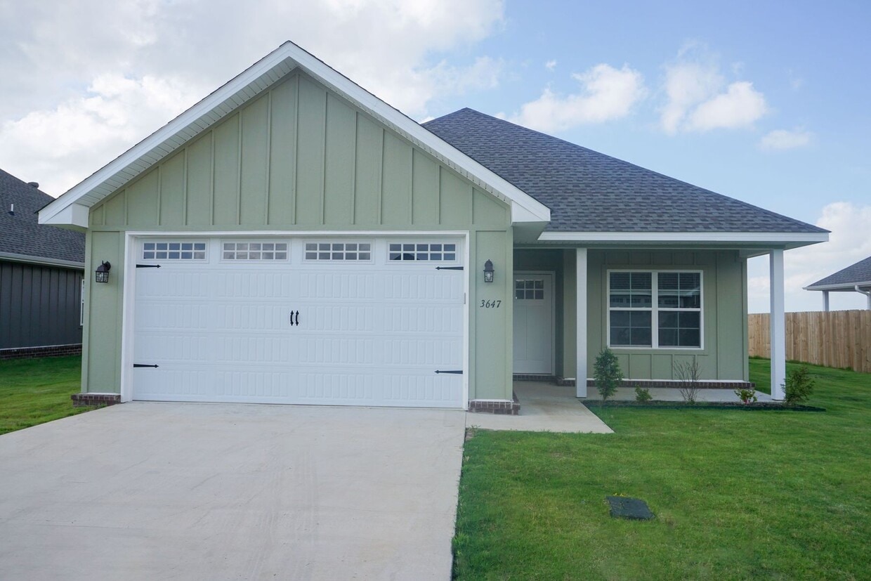 3647 Red Maple Wy, Jonesboro, AR 72404 House Rental in Jonesboro, AR