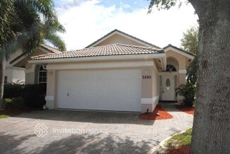 Building Photo - 2880 NW 68th Ln