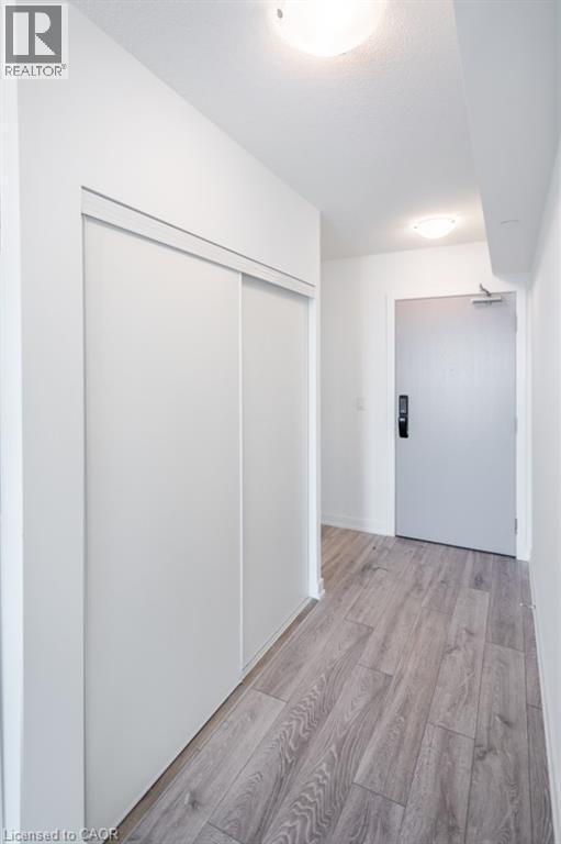 Photo du bâtiment - 3210 Dakota Cmn