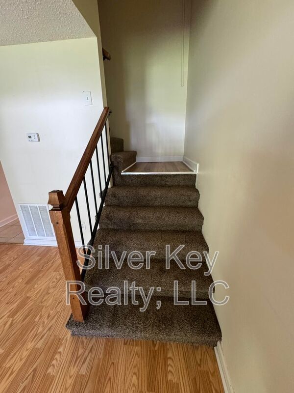Building Photo - 1432 Niles Ferry Rd