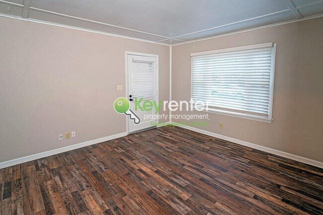 Foto del edificio - Beautiful Single Family Home - Walking distance to Schools and Downtown