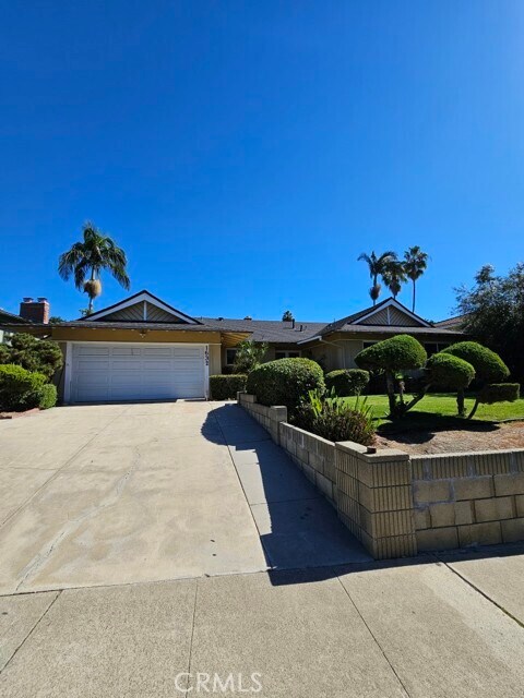 Foto del edificio - 1632 Canyon Dr