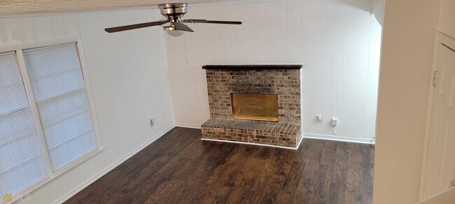 Building Photo - 1416 Villa Pines Ct NW