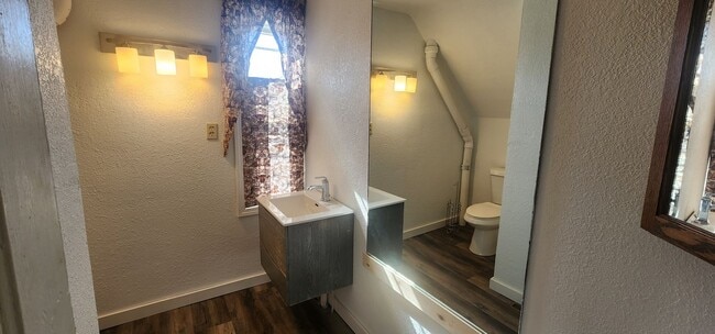 Foto del edificio - 814 9th Ave SW