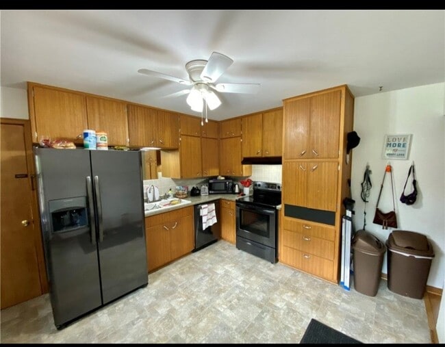 Building Photo - 1510 DelMatro, Ct