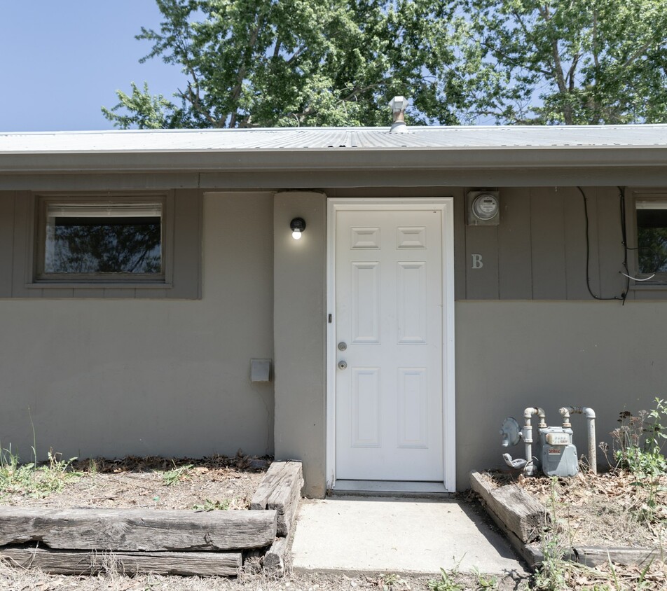 Primary Photo - 908 Orange Street, Unit B