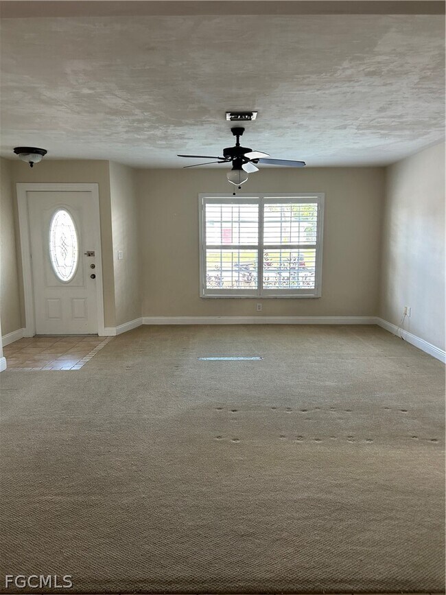 Foto del edificio - 2128 SE 4th St