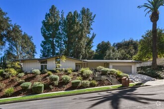 Building Photo - 16940 Adlon Rd