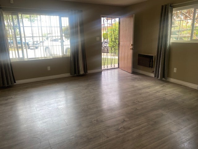 ENTRADA - 11938 Union St