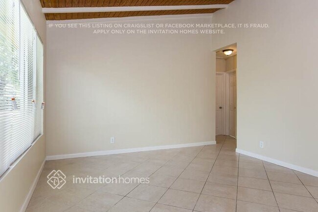 Foto del edificio - 883 W Country Club Cir