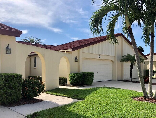 Building Photo - 1640 Atares Dr