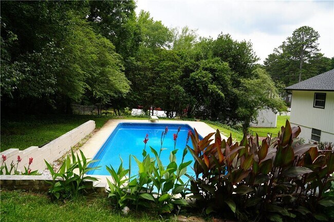 Foto del edificio - 3344 Hunters Lodge Rd