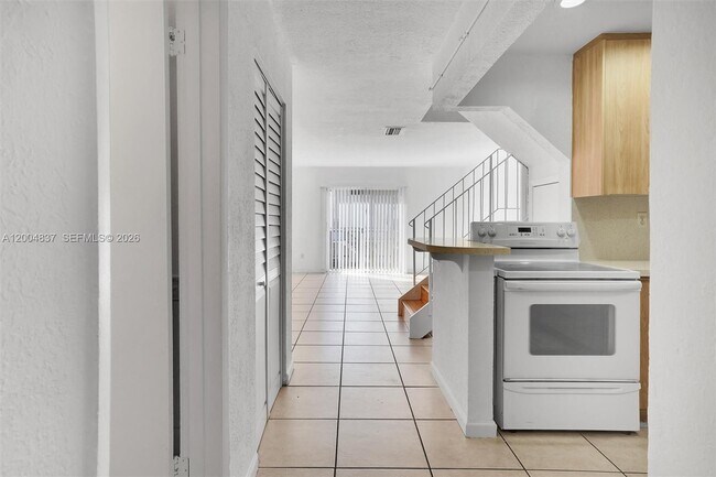 Foto del edificio - 8650 SW 67th Ave