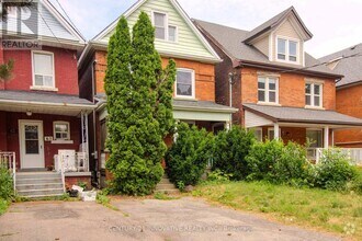 Building Photo - 65 Aikman Ave
