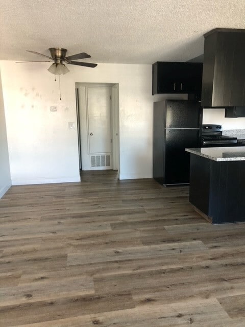 Building Photo - 2706 S Sallee Ct
