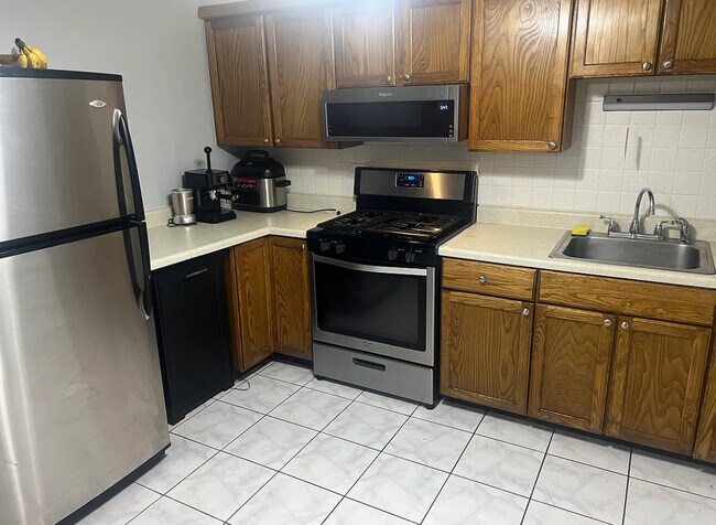 Foto del edificio - 8828 N Leslie Ln
