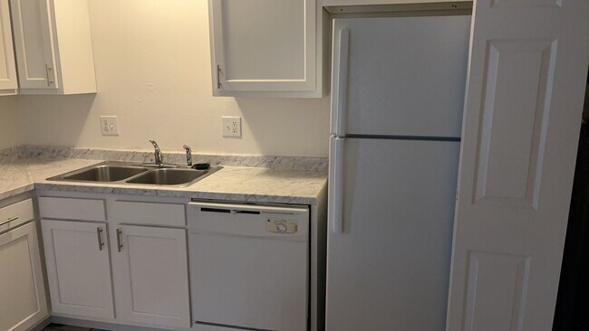 Foto del edificio - 127 W 45th St