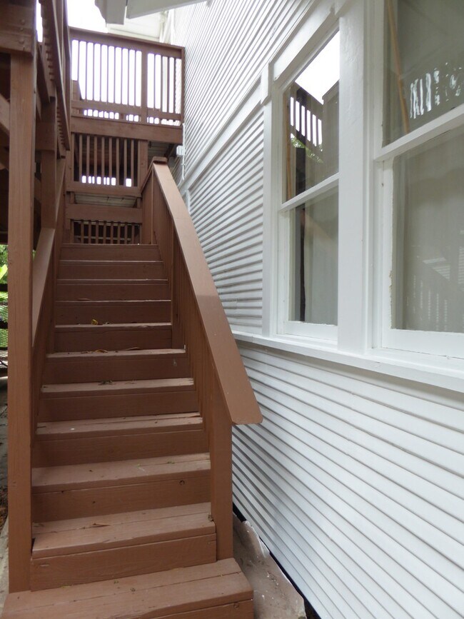 Building Photo - Studio loft in Alta Vista